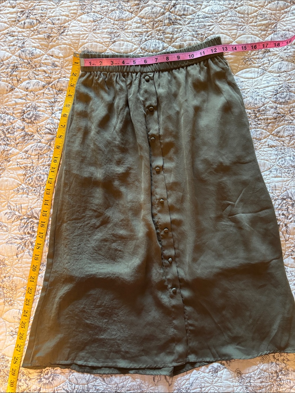 Classic Olive Button-Front Midi Skirt - Picture 3 of 7